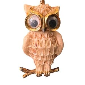 L Razza Large Resin Pendant Owl 2-3/4”
